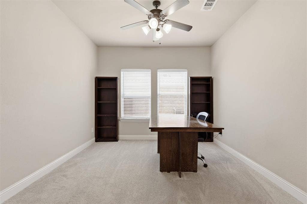 212 Lillian Lane, Waxahachie, TX 75165 212 Lillian Lane, Waxahachie, TX 75165