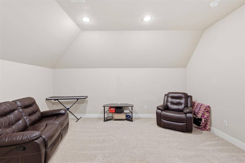 212 Lillian Lane, Waxahachie, TX 75165 212 Lillian Lane, Waxahachie, TX 75165