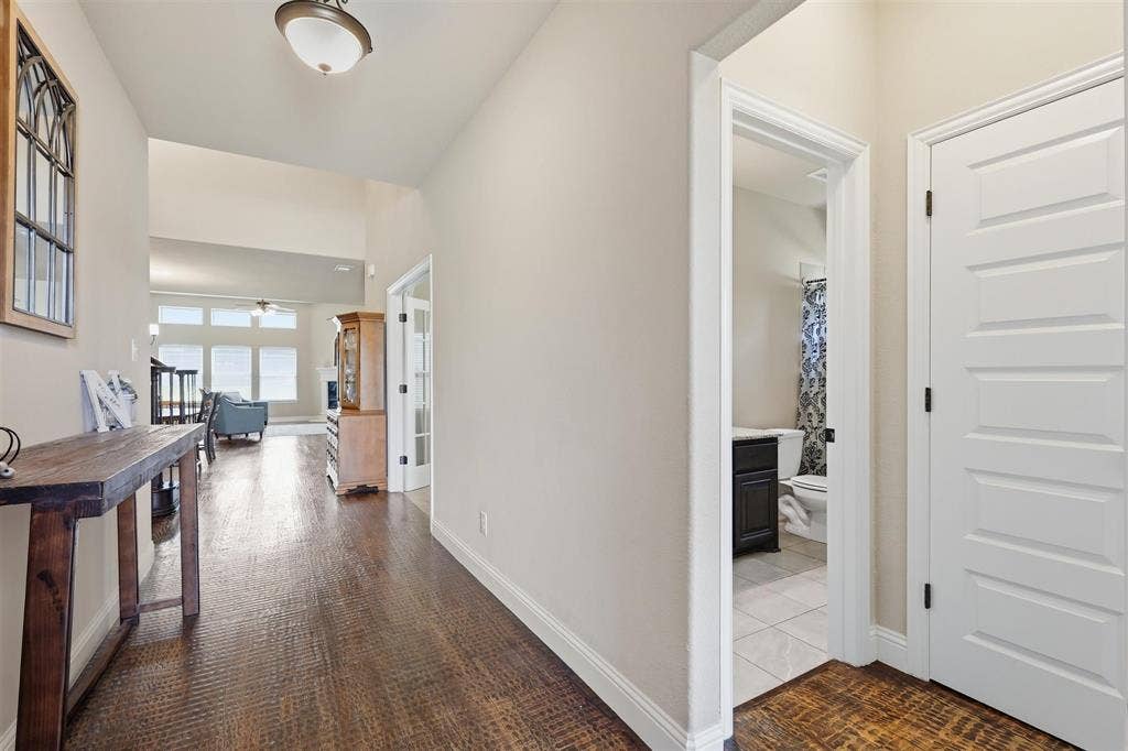 212 Lillian Lane, Waxahachie, TX 75165 212 Lillian Lane, Waxahachie, TX 75165