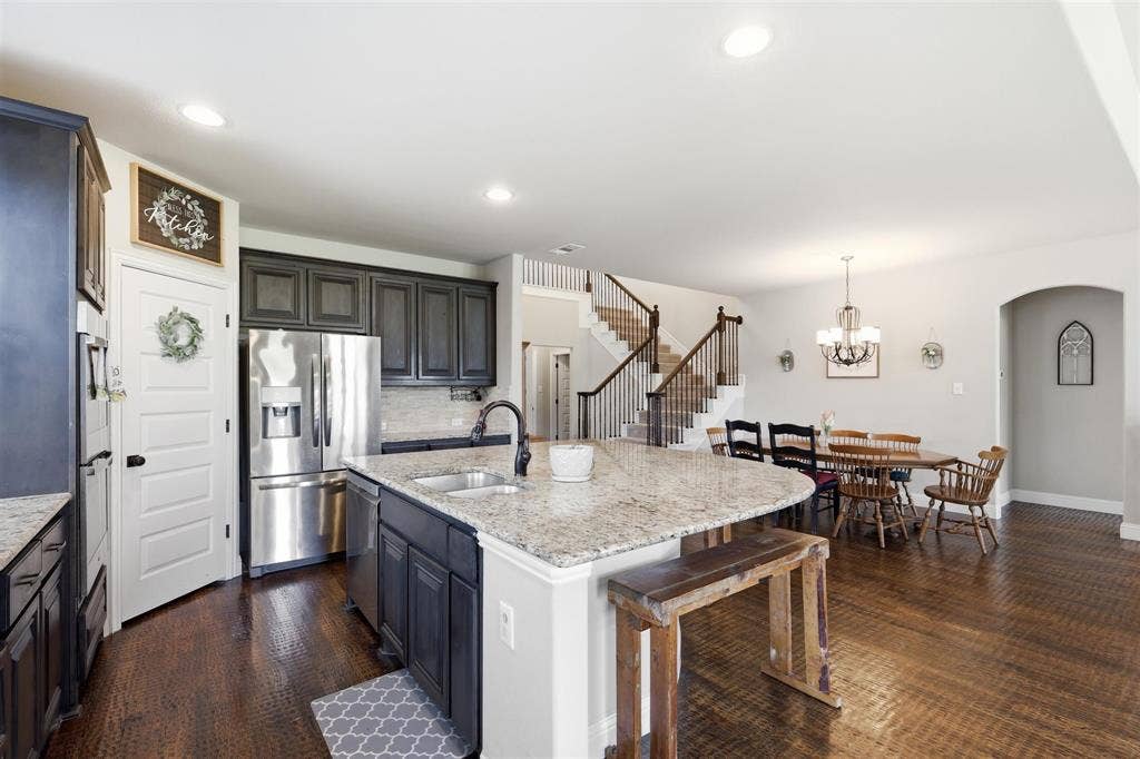 212 Lillian Lane, Waxahachie, TX 75165 212 Lillian Lane, Waxahachie, TX 75165