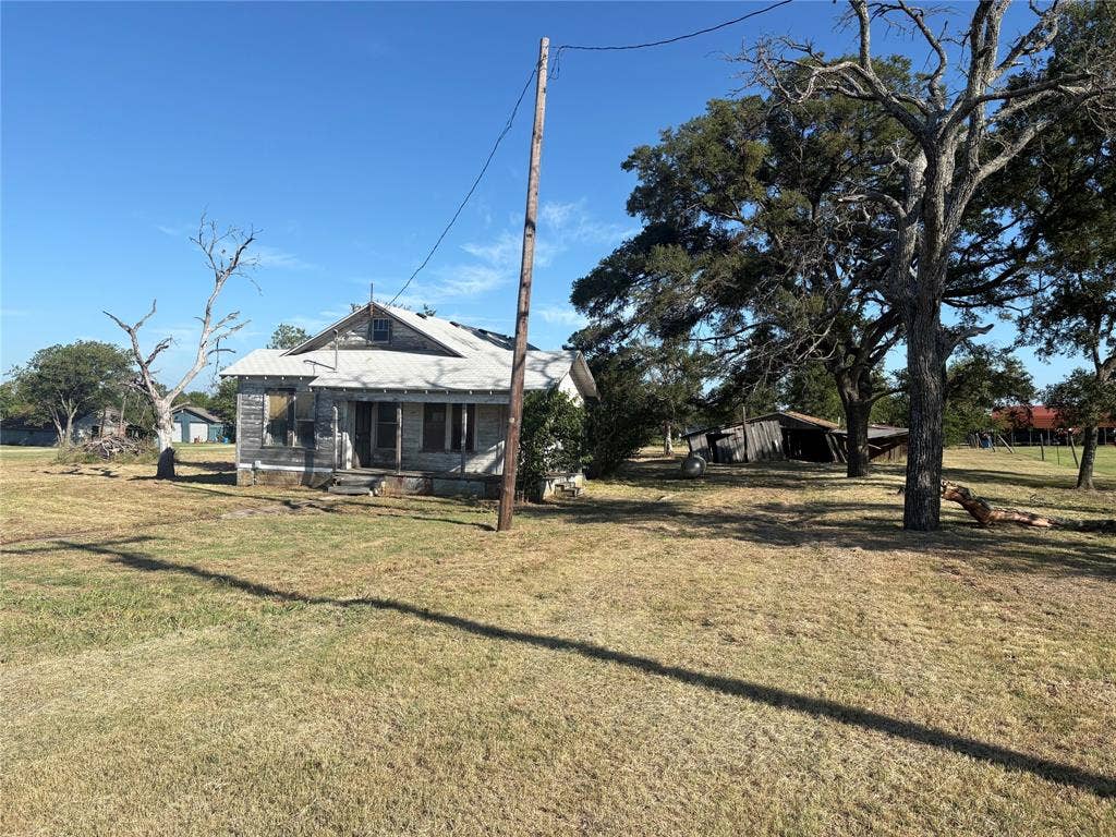10847 Elk Road, Axtell, TX 76624 10847 Elk Road, Axtell, TX 76624