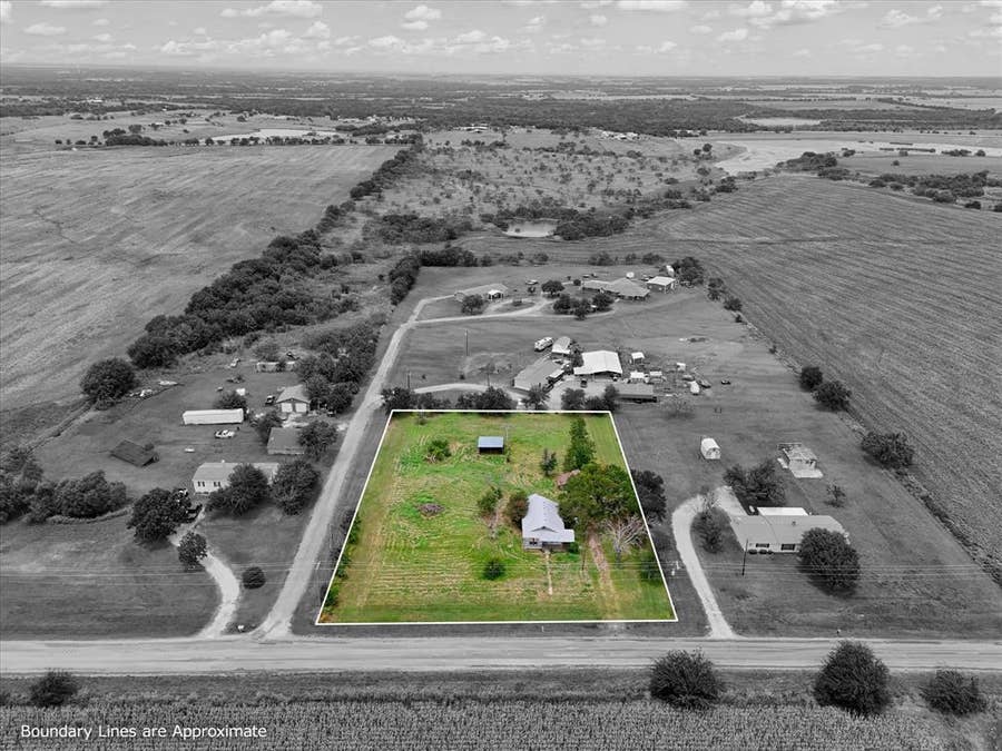 Property photo for 10847 Elk Road, Axtell, TX