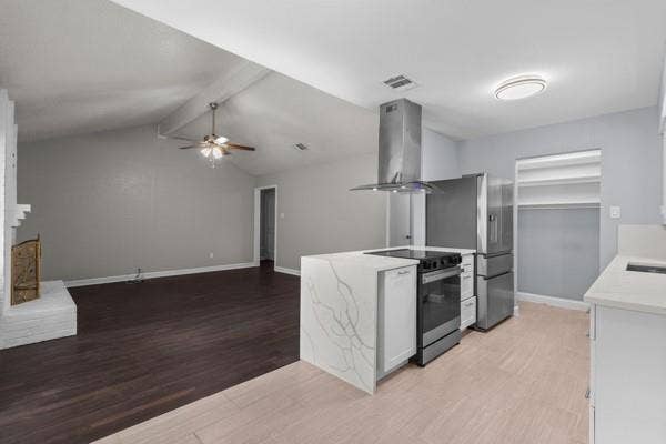 6613 Constitution Drive, Watauga, TX 76148 6613 Constitution Drive, Watauga, TX 76148