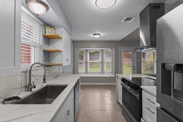 6613 Constitution Drive, Watauga, TX 76148 6613 Constitution Drive, Watauga, TX 76148