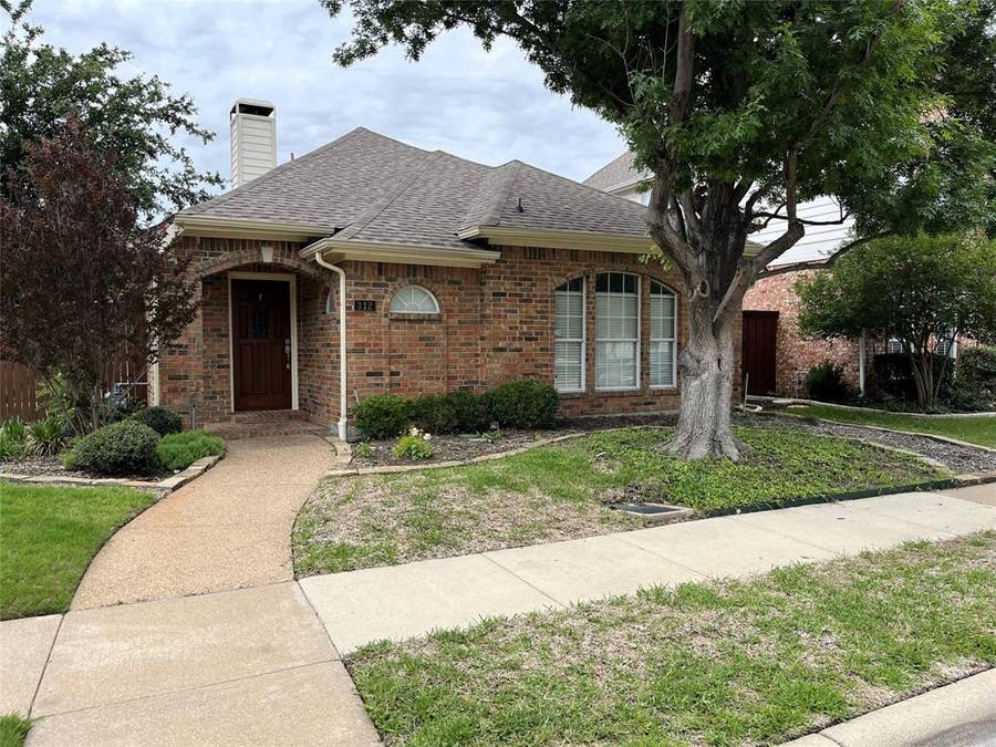 Property photo for 312 Moss Hill Road, Irving, TX