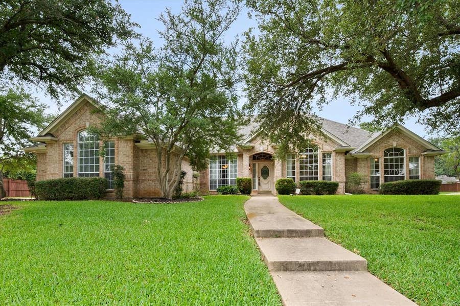 Property photo for 8904 Thornway Drive, North Richland Hills, TX