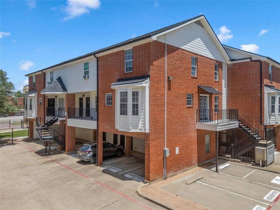 Property photo for 600 Bagby Avenue, #7A, Waco, TX