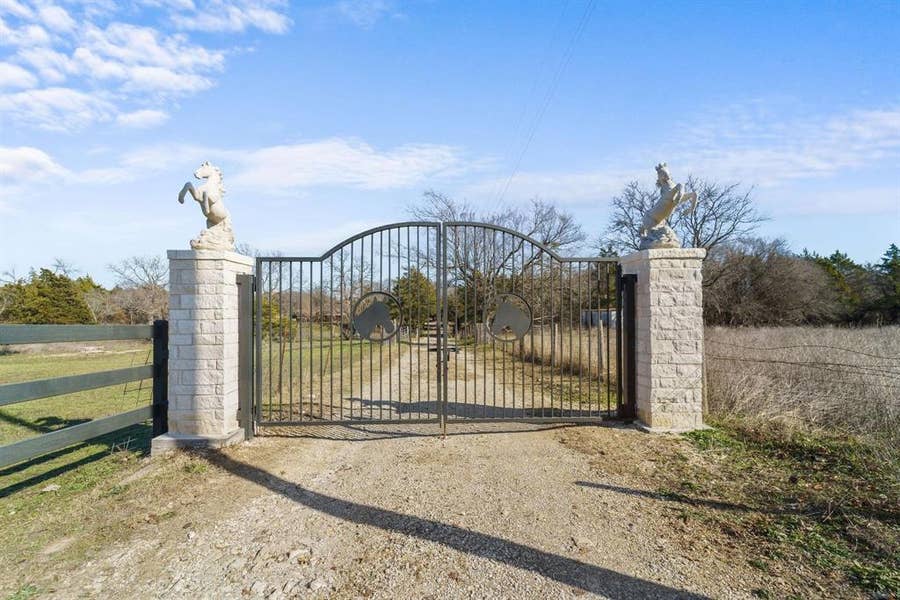 Property photo for 1006 S Clark Road, Cedar Hill, TX