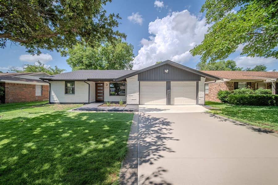 Property photo for 2607 Eastridge Drive, Mesquite, TX