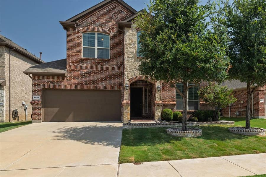 Property photo for 4008 Knollbrook Lane, Fort Worth, TX