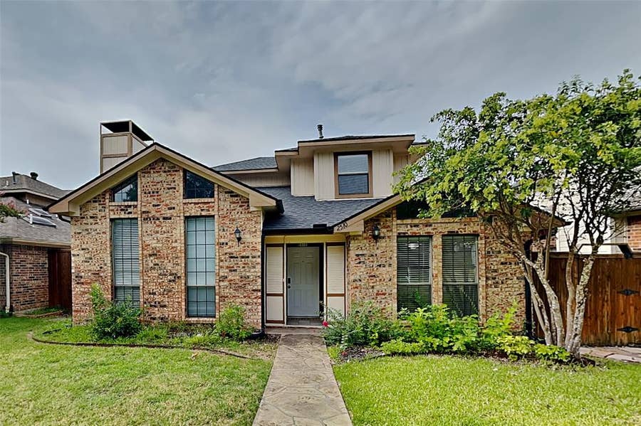 Property photo for 2510 Melissa Lane, Carrollton, TX
