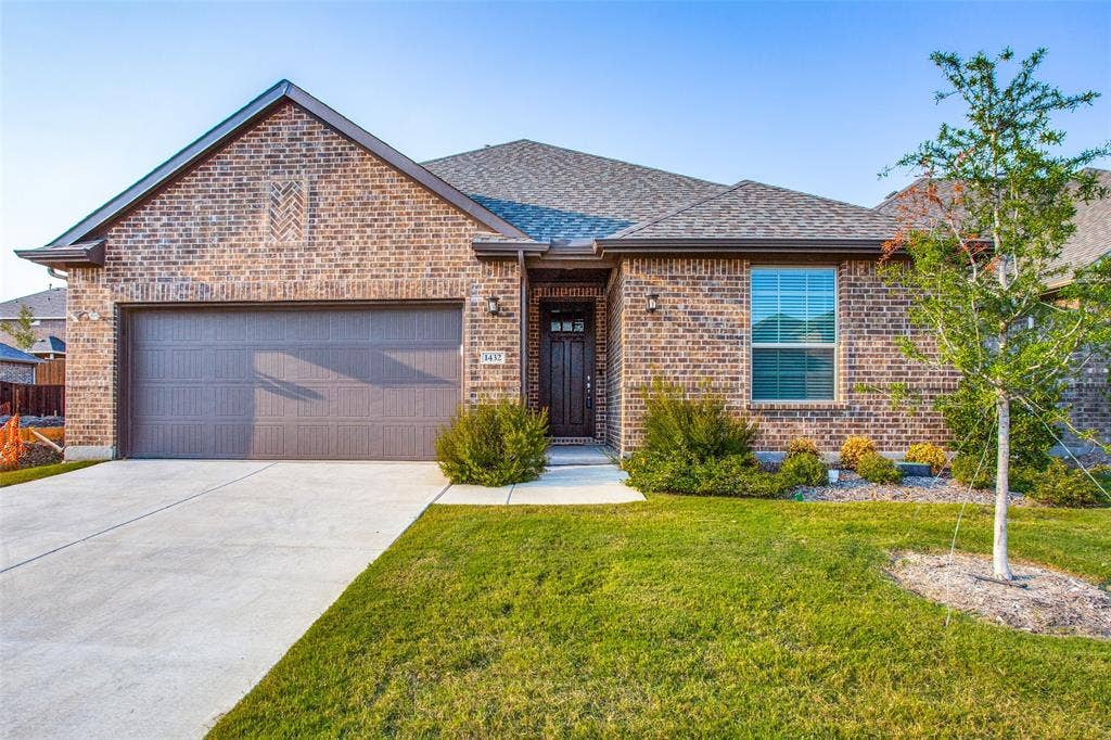 1432 Monarch Trail, Northlake, TX 76226 Gorgeous drive up