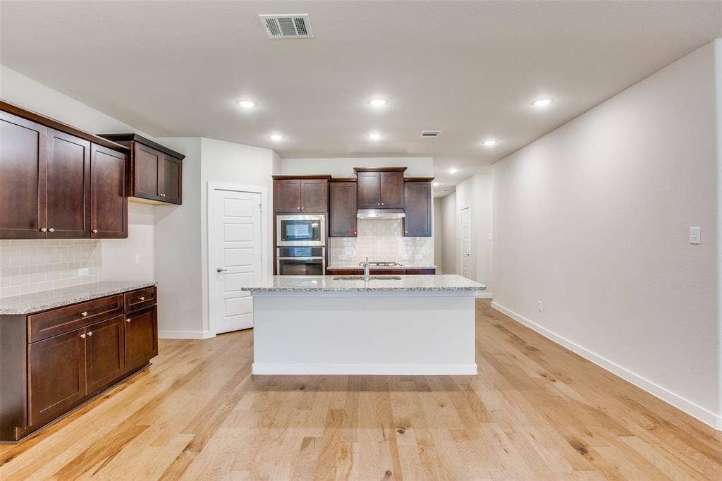 1432 Monarch Trail, Northlake, TX 76226 Space above the cabinets for extra decorative touches