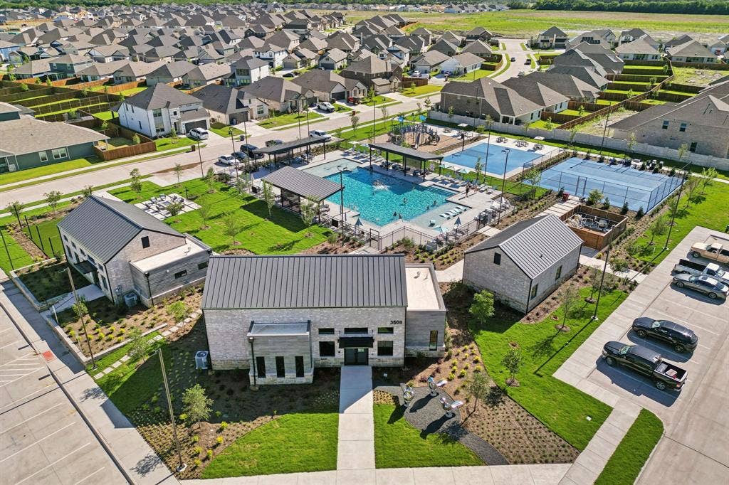 3061 O Pines Drive, Farmersville, TX 75442