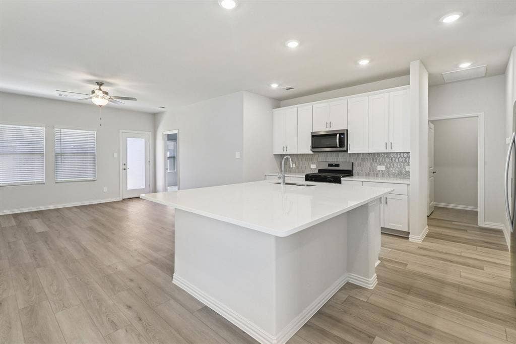 Photo is not of the actual home, but is an inspirational photo of builder’s model home and may depict options, furnishings, and/or decorator features that are not included.