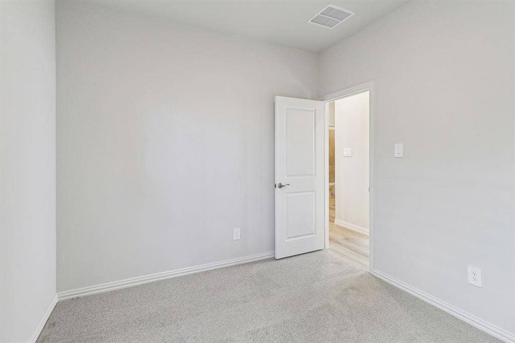 Photo is not of the actual home, but is an inspirational photo of builder’s model home and may depict options, furnishings, and/or decorator features that are not included.