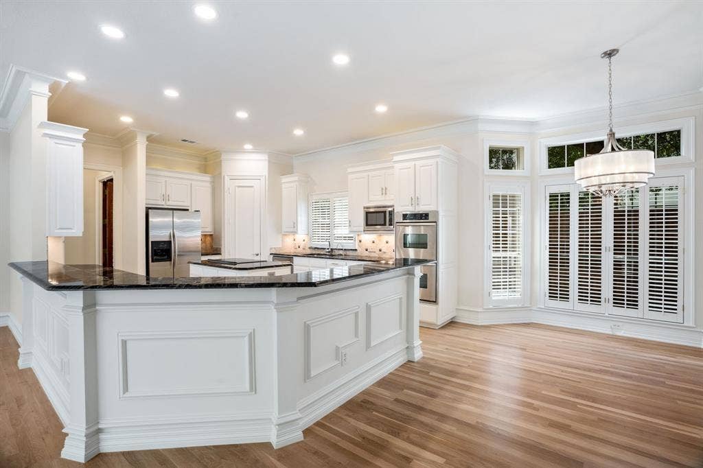 5021 Charles Place, Plano, TX 75093 5021 Charles Place, Plano, TX 75093