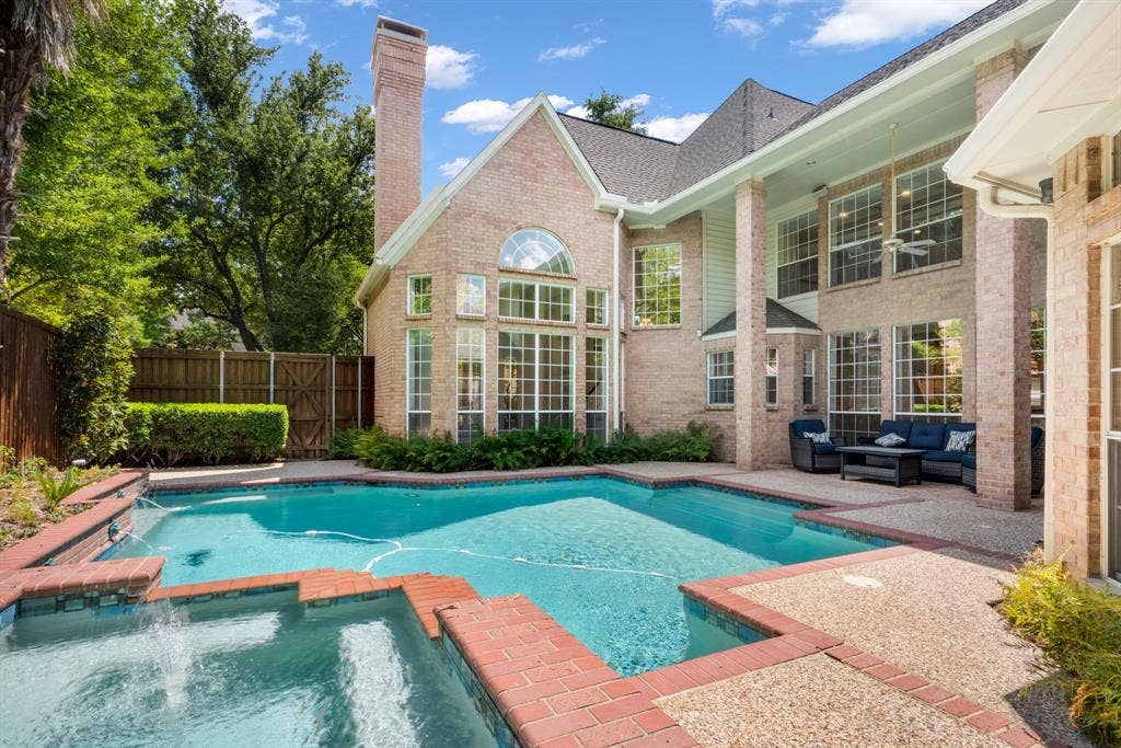 5021 Charles Place, Plano, TX 75093 5021 Charles Place, Plano, TX 75093