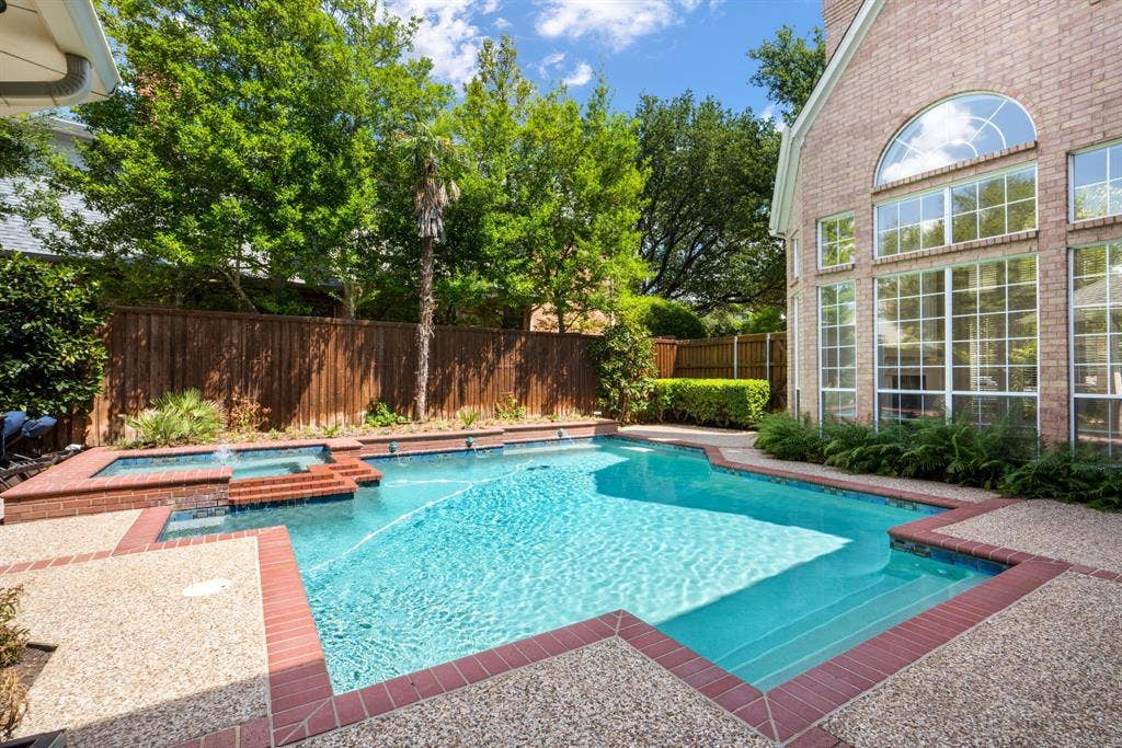 5021 Charles Place, Plano, TX 75093 5021 Charles Place, Plano, TX 75093