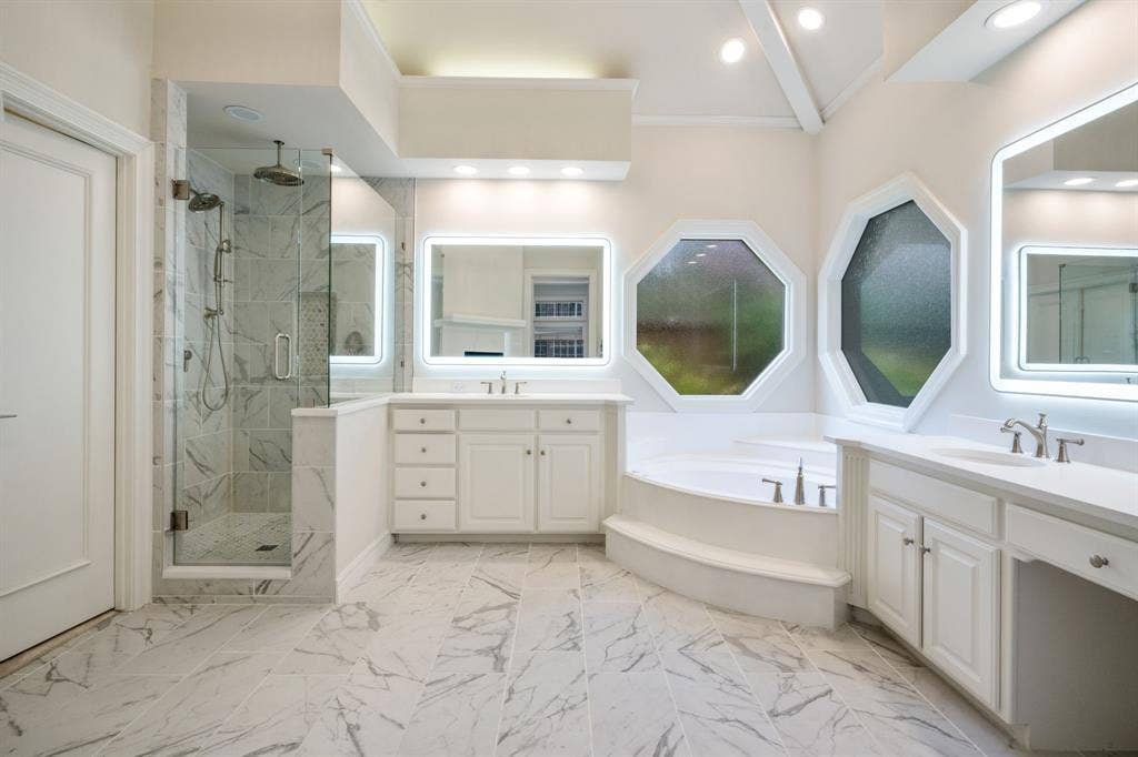 5021 Charles Place, Plano, TX 75093 5021 Charles Place, Plano, TX 75093