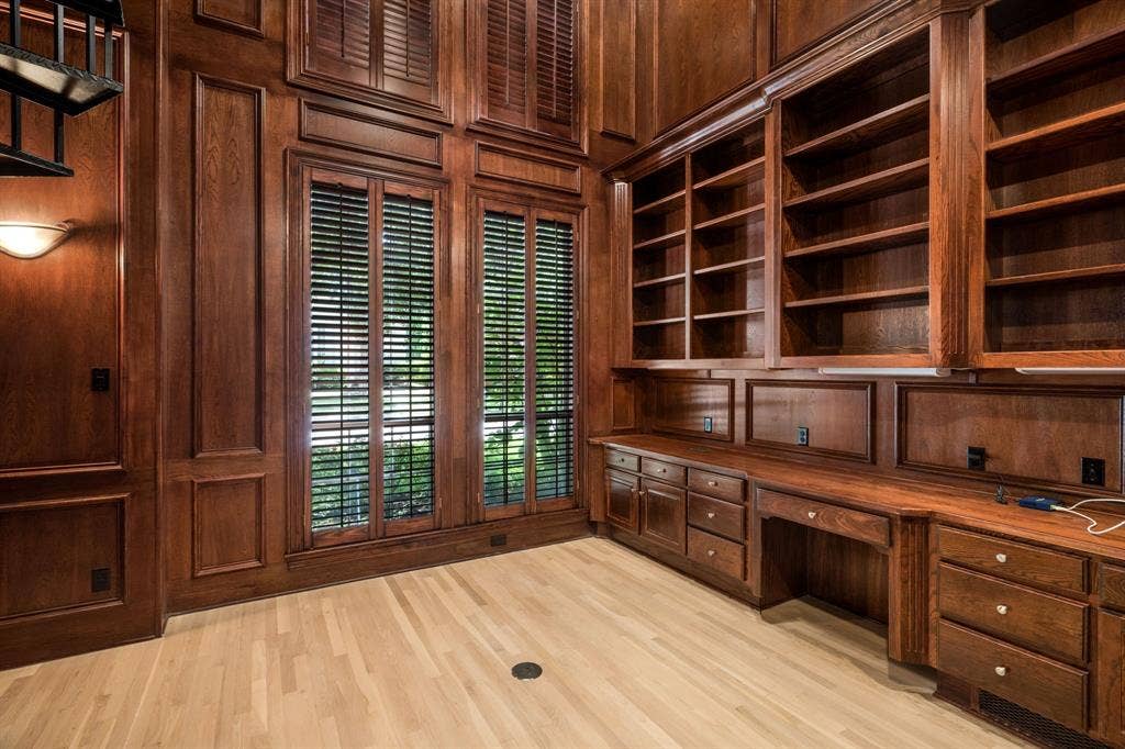 5021 Charles Place, Plano, TX 75093 5021 Charles Place, Plano, TX 75093