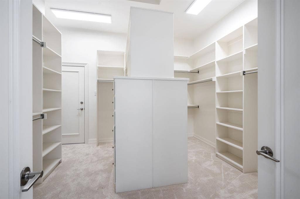 5021 Charles Place, Plano, TX 75093 5021 Charles Place, Plano, TX 75093