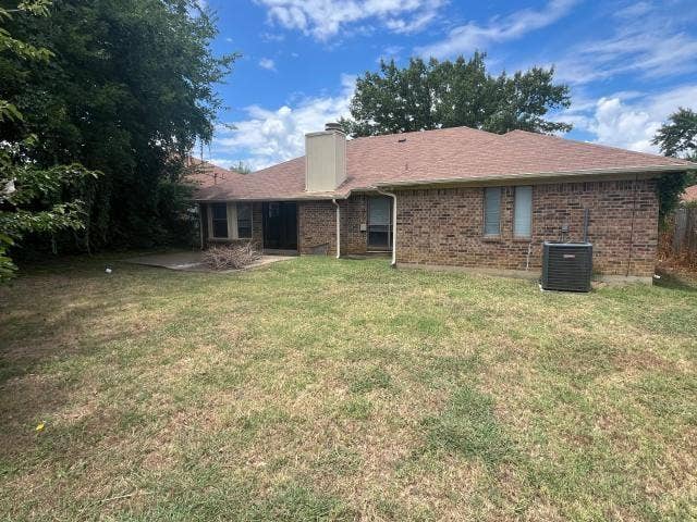 934 Robinwood Drive, Arlington, TX 76017 934 Robinwood Drive, Arlington, TX 76017