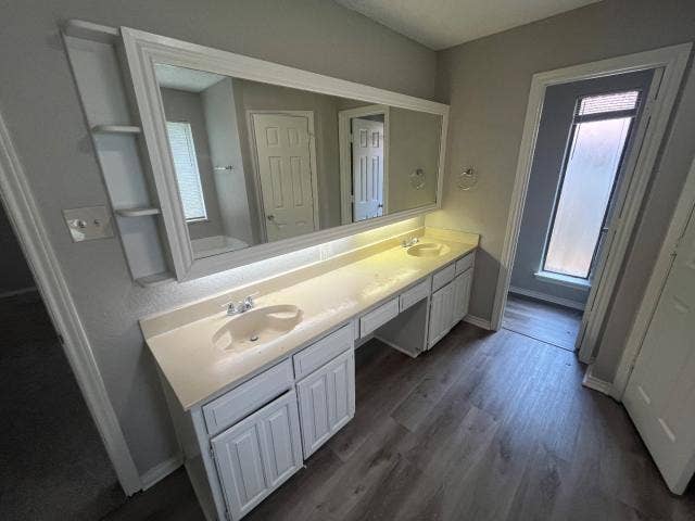 934 Robinwood Drive, Arlington, TX 76017 934 Robinwood Drive, Arlington, TX 76017