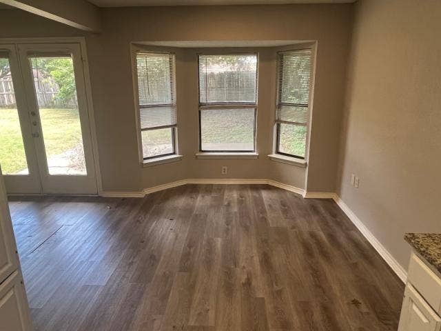 934 Robinwood Drive, Arlington, TX 76017 934 Robinwood Drive, Arlington, TX 76017