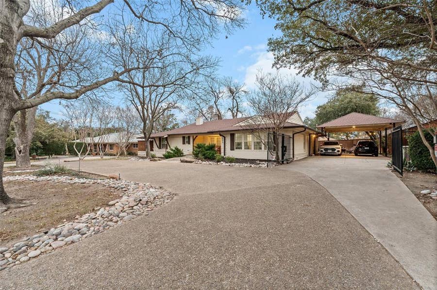 Property photo for 6806 ROYAL Lane, Dallas, TX