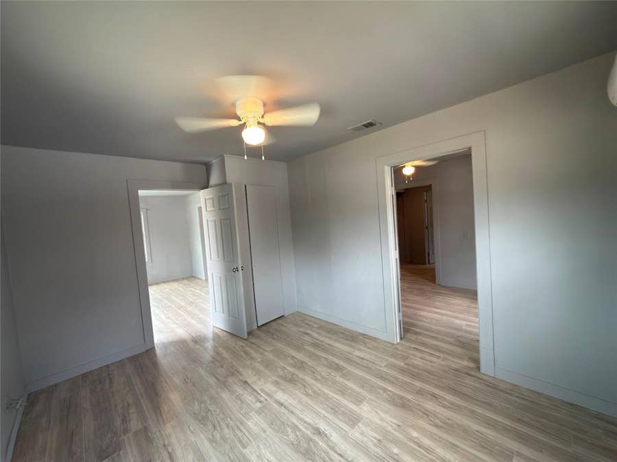 Property photo for 4805 Collins Avenue, Dallas, TX