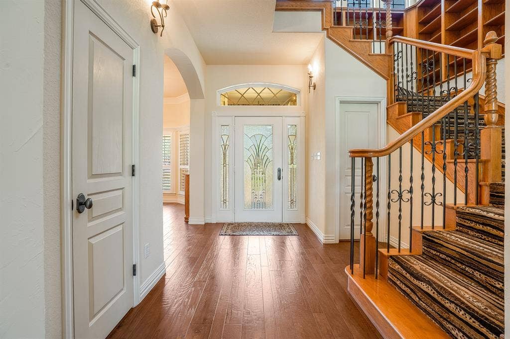 5809 Nutcracker Drive, Granbury, TX 76049 5809 Nutcracker Drive, Granbury, TX 76049