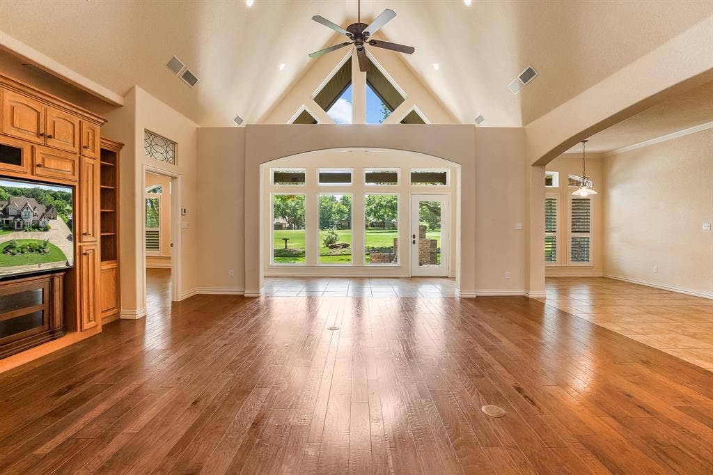 5809 Nutcracker Drive, Granbury, TX 76049 5809 Nutcracker Drive, Granbury, TX 76049