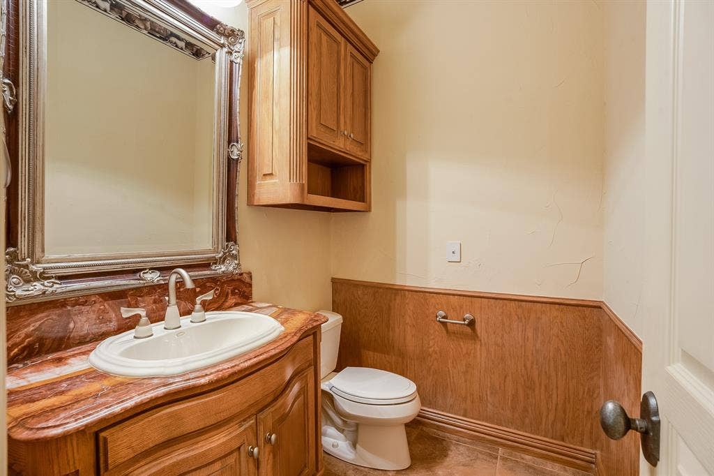 5809 Nutcracker Drive, Granbury, TX 76049 5809 Nutcracker Drive, Granbury, TX 76049