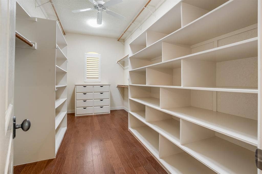 5809 Nutcracker Drive, Granbury, TX 76049 5809 Nutcracker Drive, Granbury, TX 76049