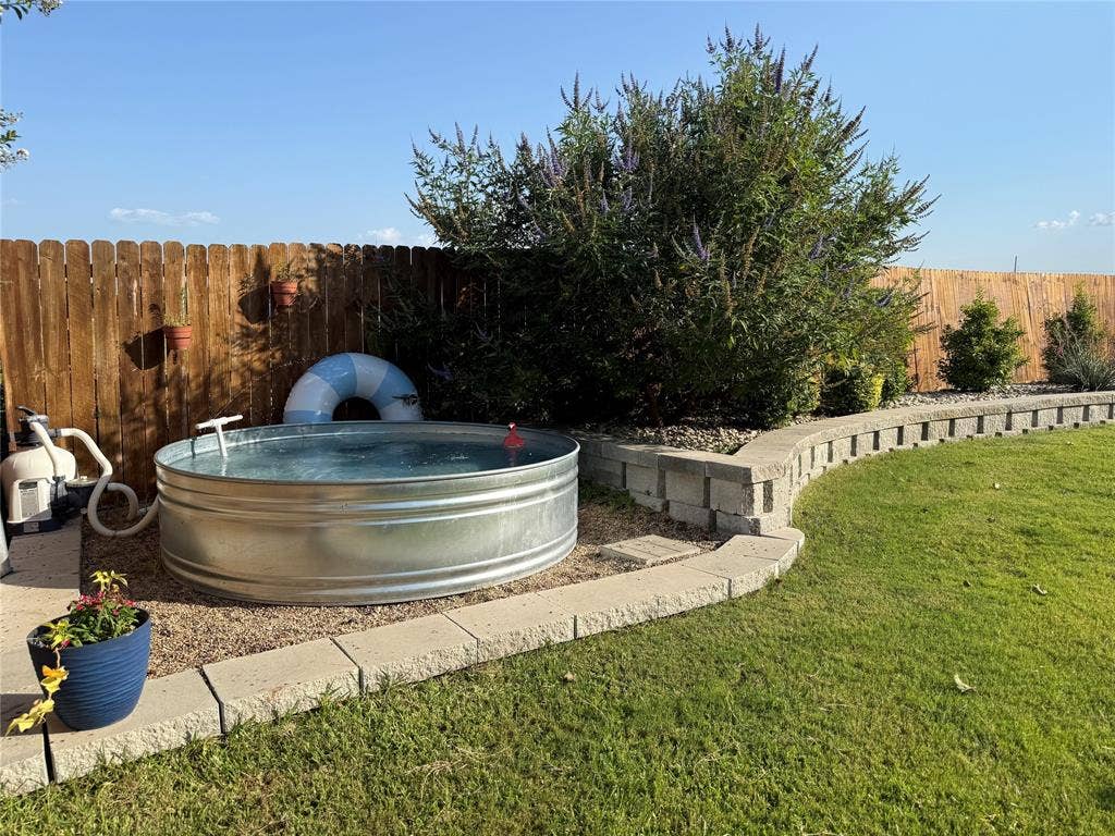 212 Cheyenne Drive, Waxahachie, TX 75165 212 Cheyenne Drive, Waxahachie, TX 75165