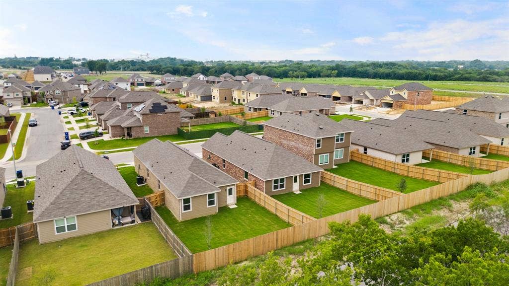 1708 Acts Lane, Ennis, TX 75119 1708 Acts Lane, Ennis, TX 75119
