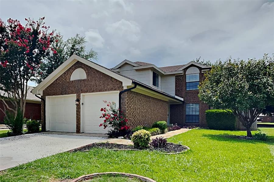 Property photo for 6837 Tudor Drive, Plano, TX
