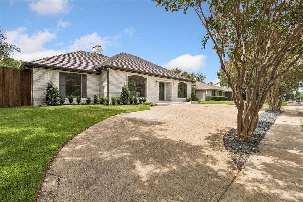 7124 Meadow Road, Dallas, TX 75230 Extra wide circle drive allows for extra parking
