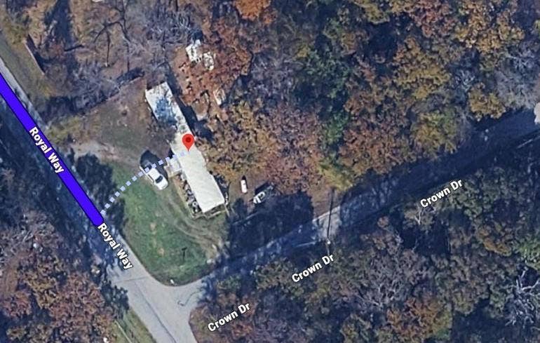 921 Crown Drive, Tool, TX 75143 Aerial Property Map. Displaying the property's location relative to Royal Way and Crown Dr