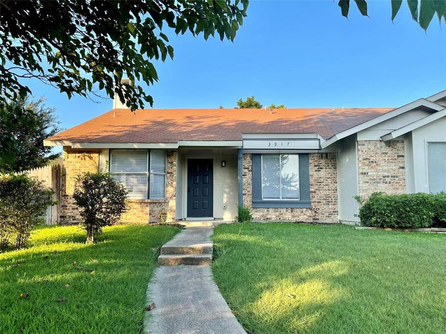 Property photo for 3917 Queens Court, Garland, TX