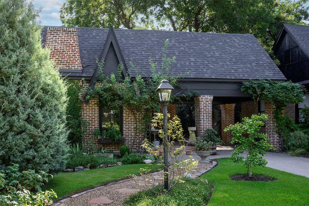 1144 N Windomere Avenue, Dallas, TX 75208 1144 N Windomere Avenue, Dallas, TX 75208