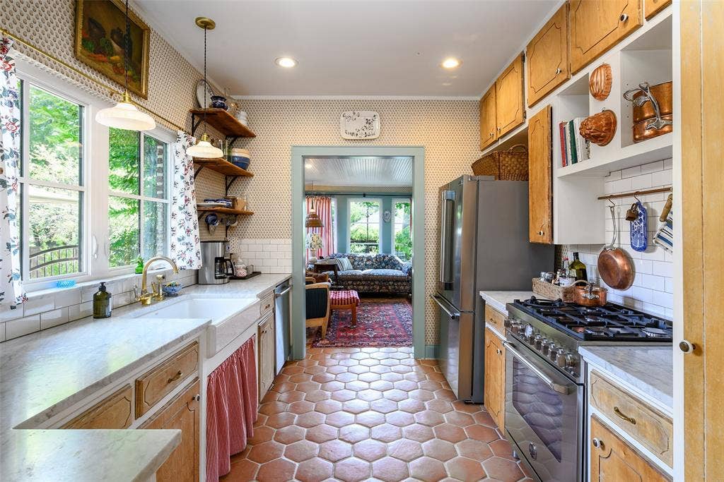 1144 N Windomere Avenue, Dallas, TX 75208 1144 N Windomere Avenue, Dallas, TX 75208
