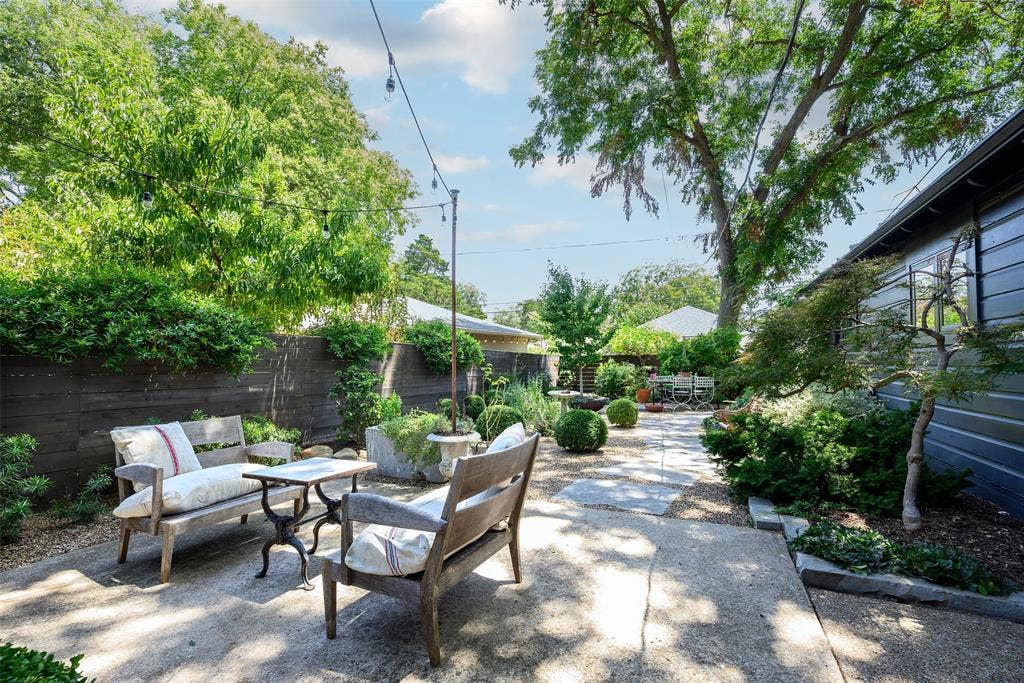 1144 N Windomere Avenue, Dallas, TX 75208 1144 N Windomere Avenue, Dallas, TX 75208