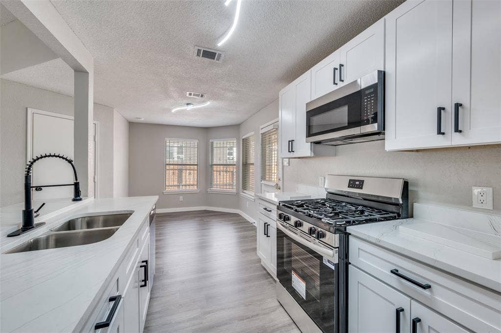 2238 Arroyo Avenue, Dallas, TX 75219 2238 Arroyo Avenue, Dallas, TX 75219