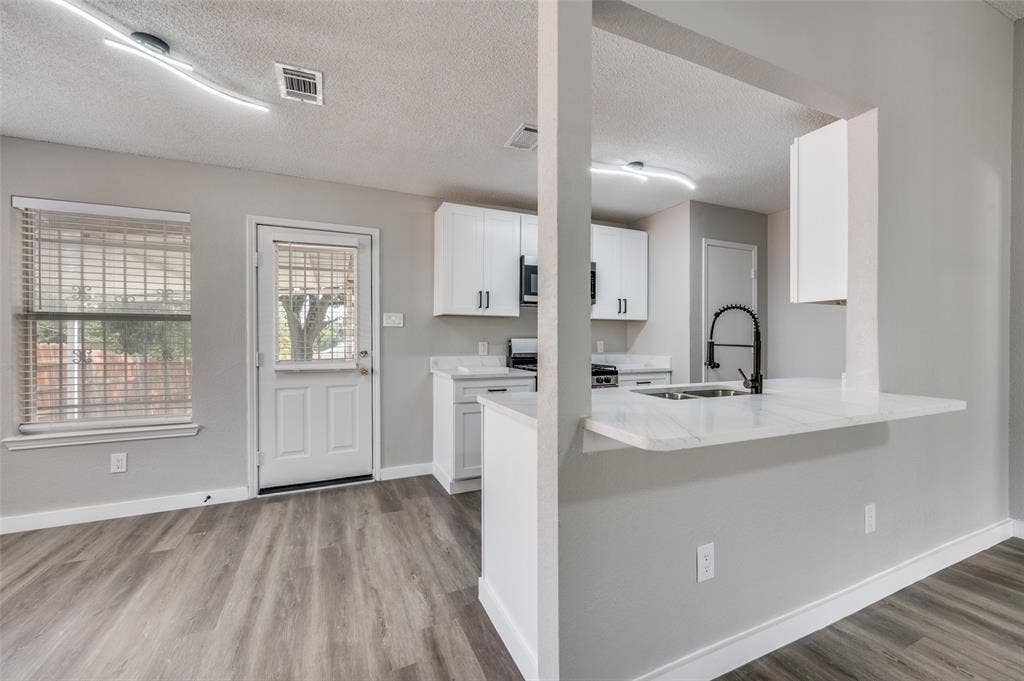 2238 Arroyo Avenue, Dallas, TX 75219 2238 Arroyo Avenue, Dallas, TX 75219