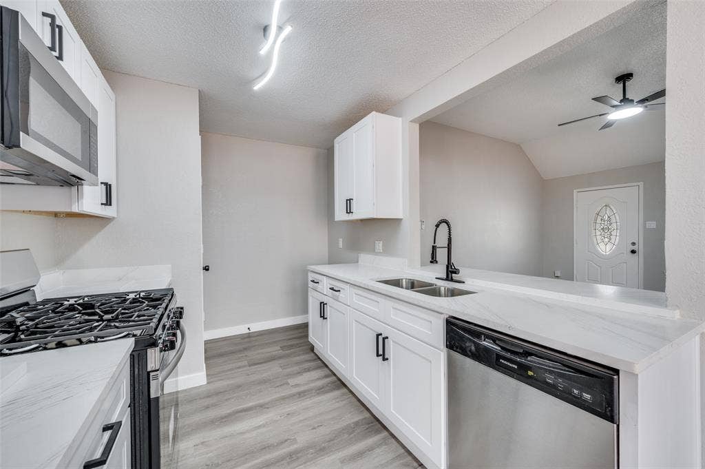 2238 Arroyo Avenue, Dallas, TX 75219 2238 Arroyo Avenue, Dallas, TX 75219