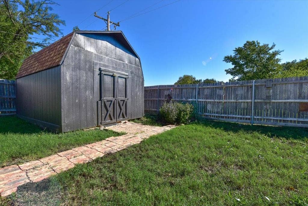 212 Cindy Street S, Keller, TX 76248