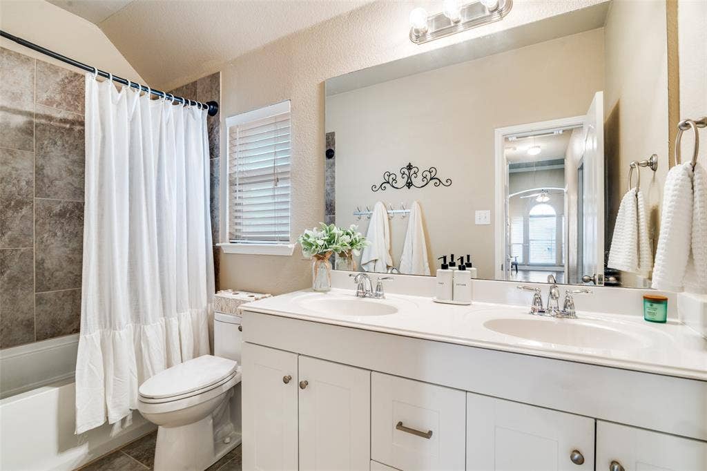 619 Louder Way, Fate, TX 75087