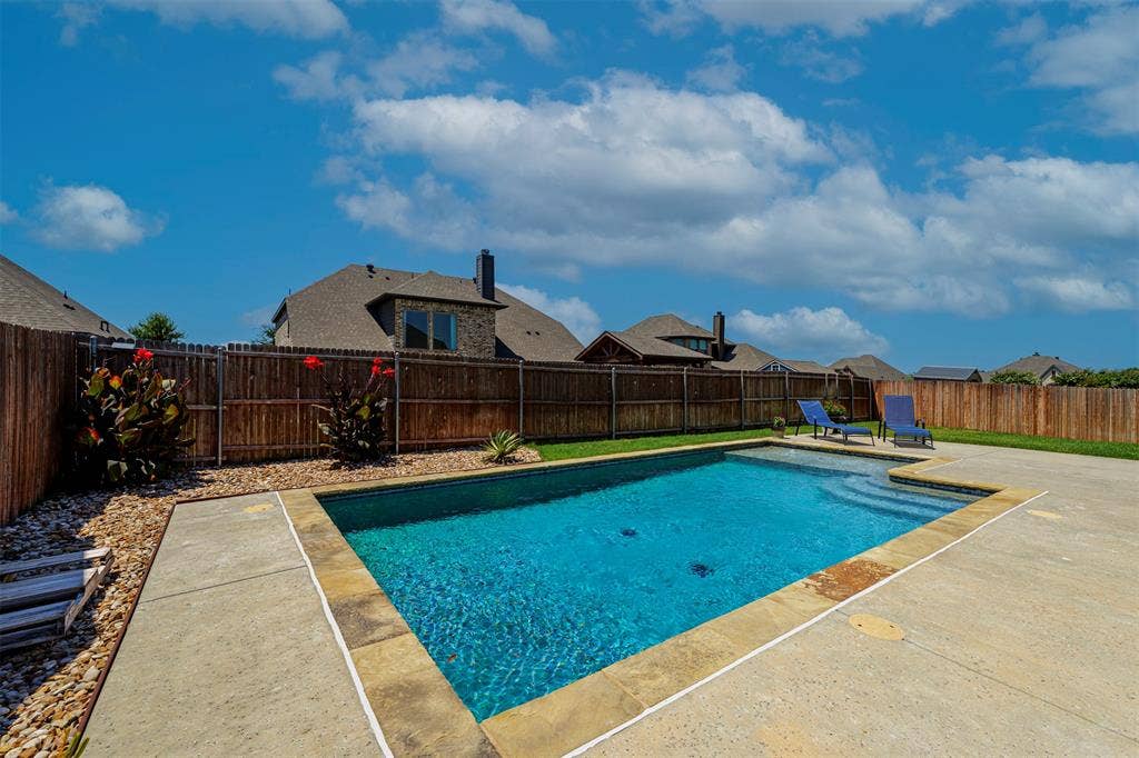 606 Lonesome Dove Drive, Midlothian, TX 76065 606 Lonesome Dove Drive, Midlothian, TX 76065